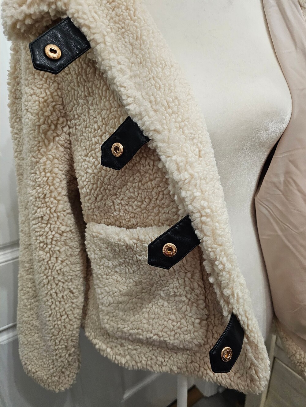 Jodifl Cream Sherpa Jacket Black Faux Leather Toggle Buttons Size S - Picture 3 of 5